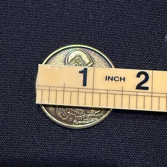 Disneyland Star Wars Mandalorian Grogu 2024 Collection Stone Medallion Coin - Picture 4 of 4